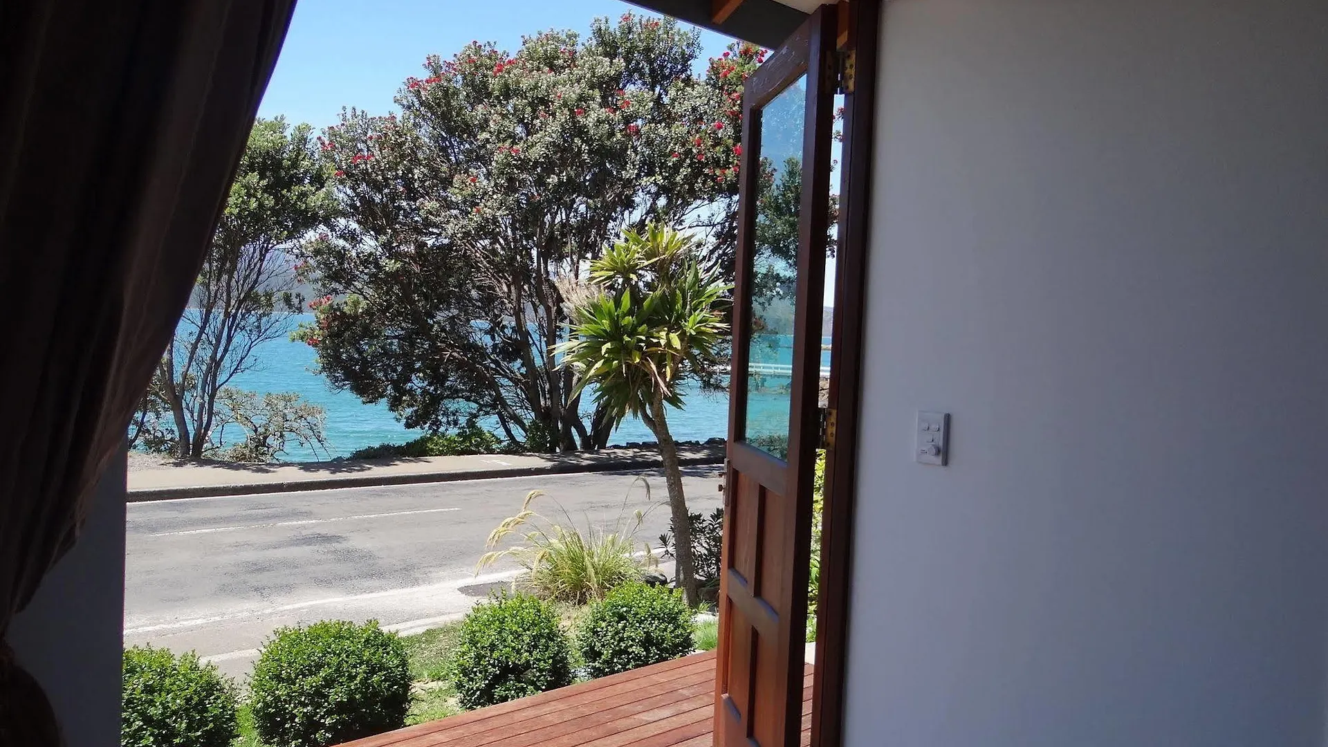 Edgewater Lodge Wellington 4*,